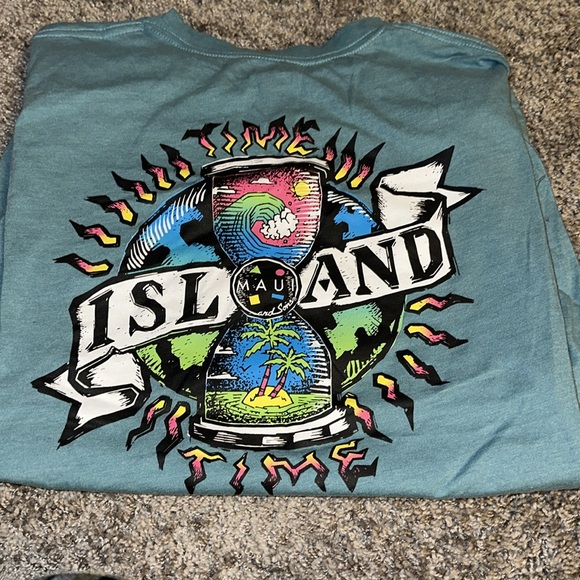 Maui’s and sons tshirt - Picture 4 of 4